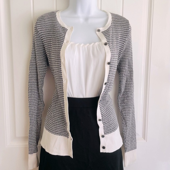 Ann Taylor Sweaters - NWOT Knit Block Design Black & White Sweater by Ann Taylor size Small